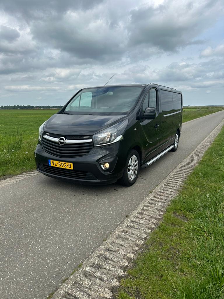 Opel Vivaro 1.6 D L3 luxe uitvoering 2014, Auto's, Bestelauto's, 4 cilinders, Zwart, Origineel Nederlands, 1598 cc