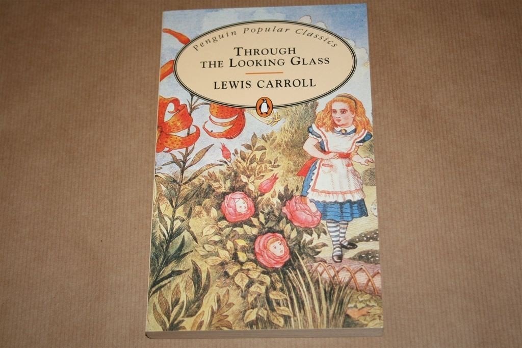Through the looking glass. Lewis Carroll. Alice., Ophalen of Verzenden, Gelezen