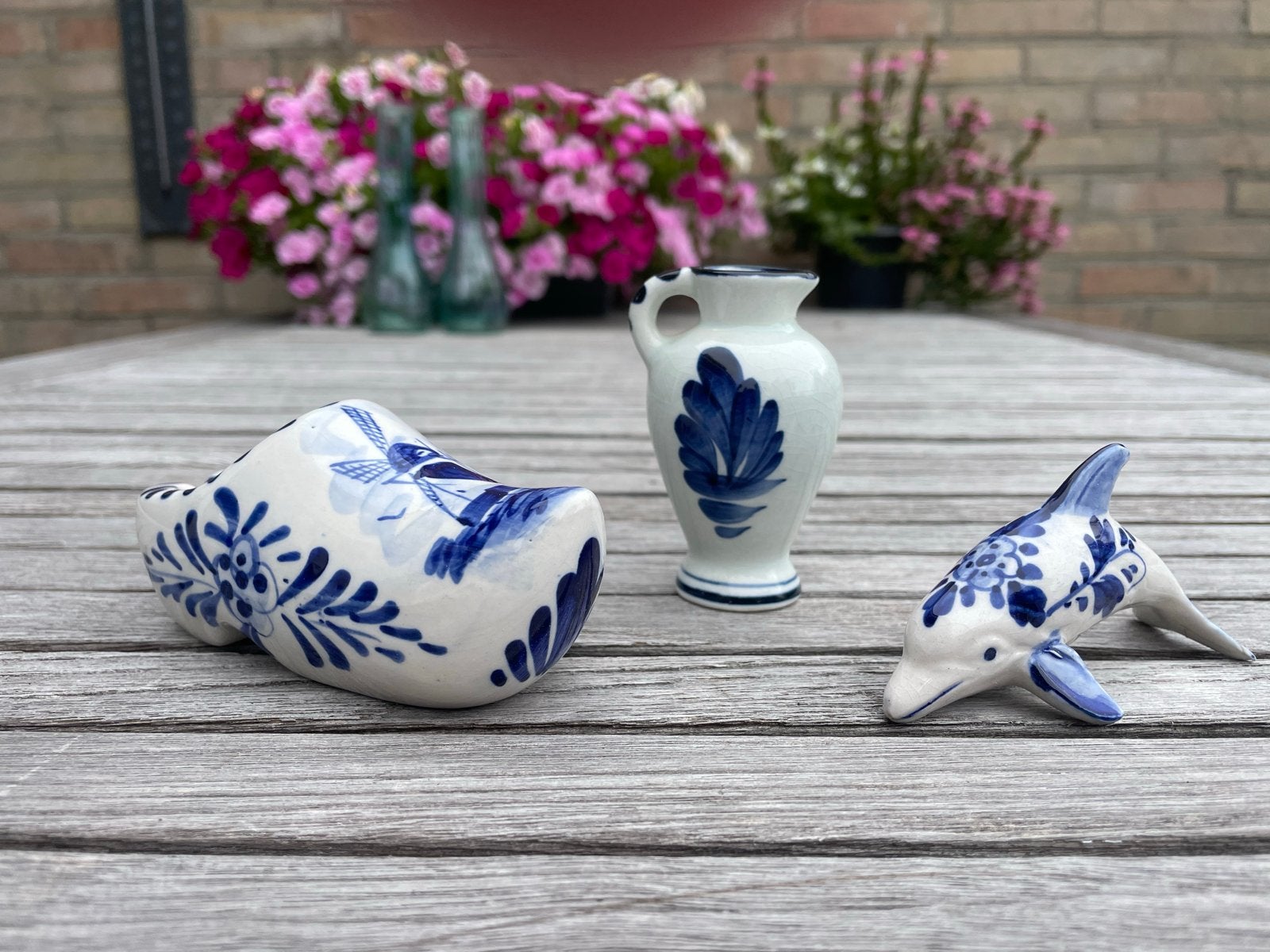Delfts Blauw setje: klomp, dolfijn en vaasje, Antiek en Kunst, Ophalen of Verzenden