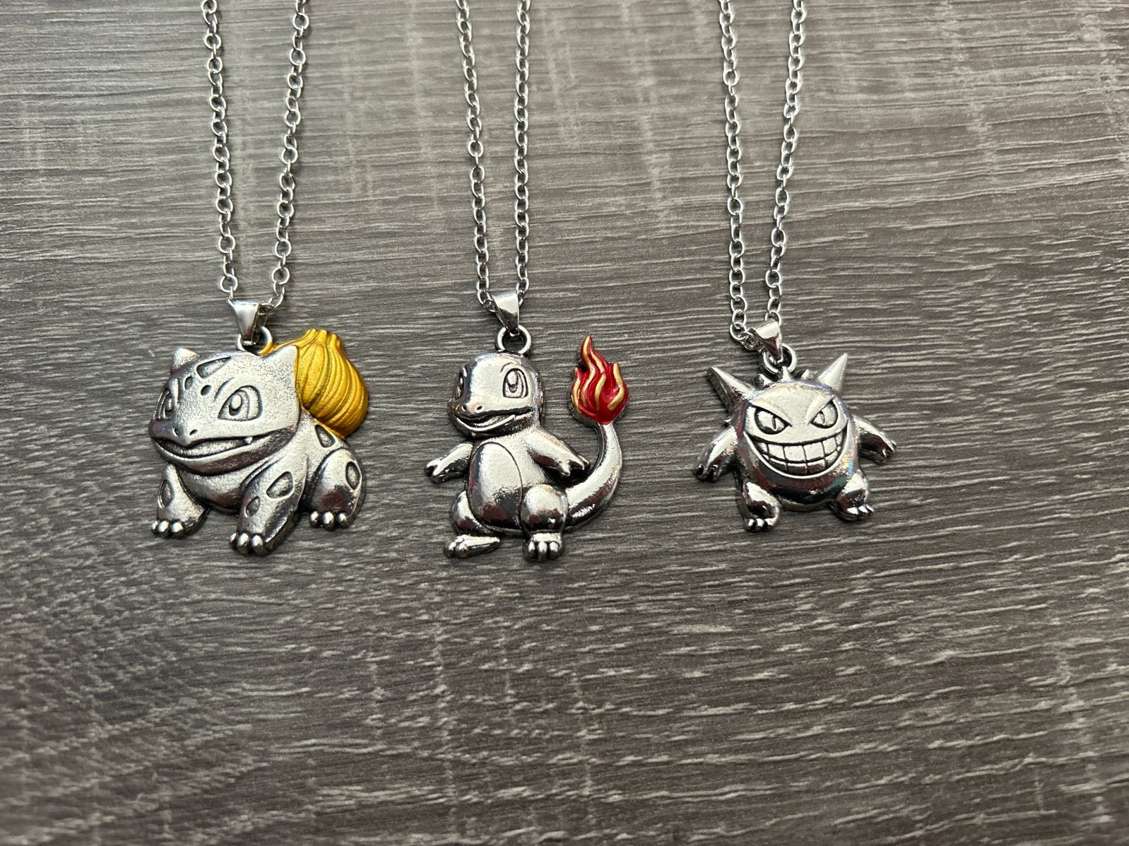 Pokemon kettingen: Bulbasaur, Charmander, Gengar, Overige kleuren, Nieuw, Ophalen of Verzenden, Overige materialen
