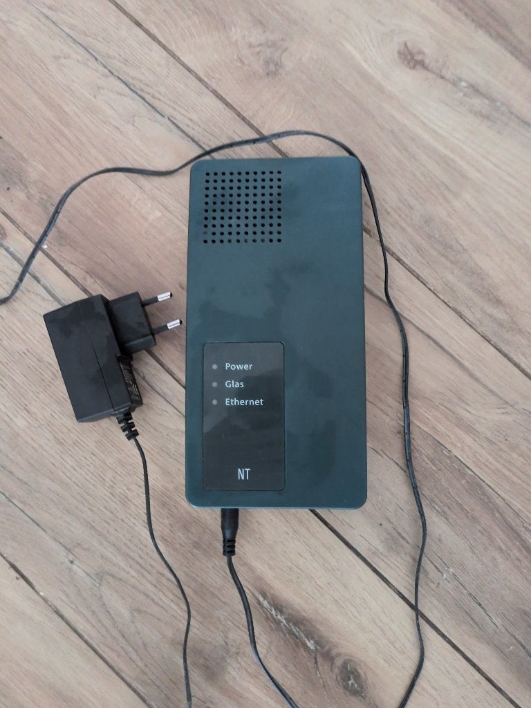 Genexis MC901 glasvezel NT media converter met voeding, Ophalen of Verzenden, Gebruikt, Genexis