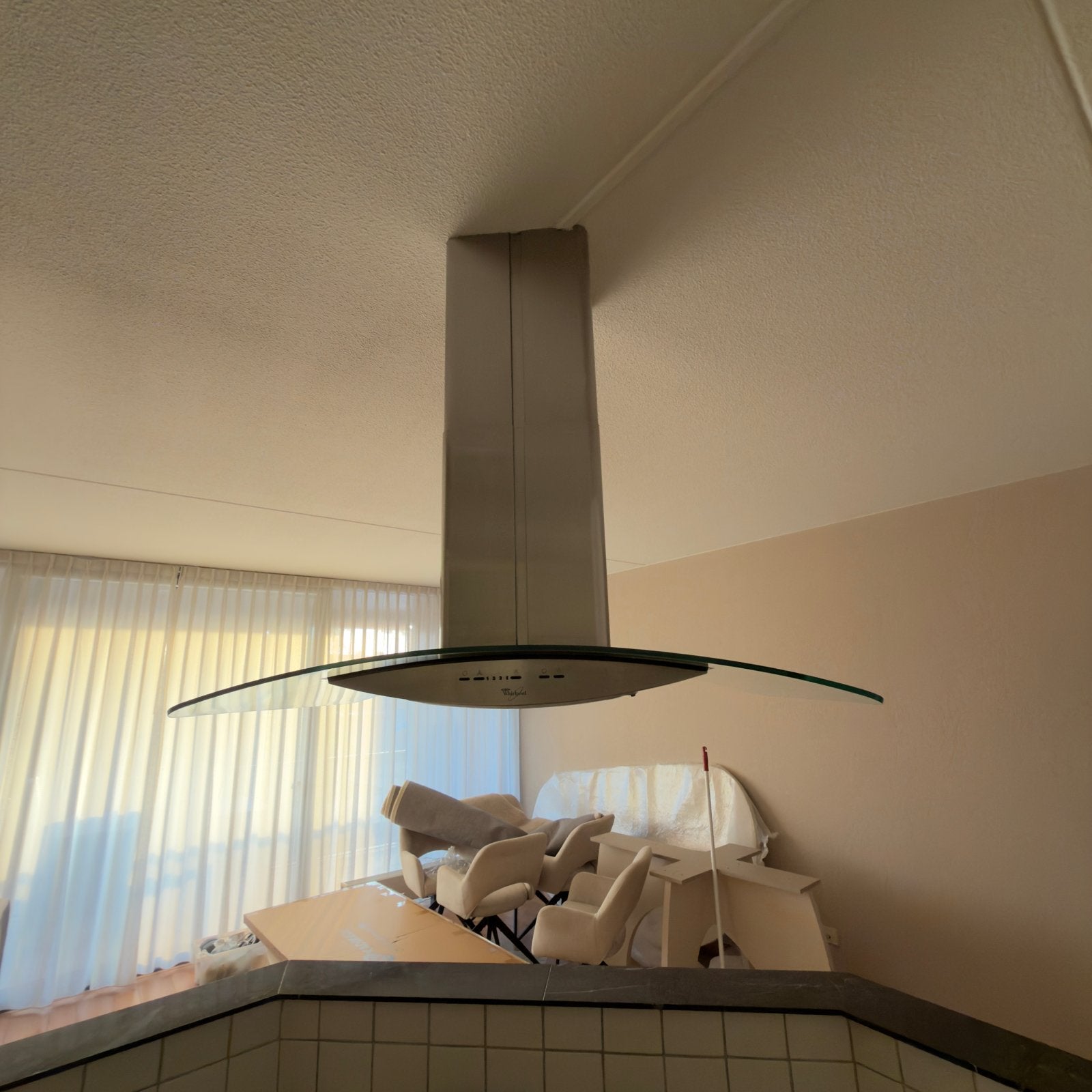 Half ronde keuken met diverse apparatuur, Ophalen, Gebruikt, Wit, Overige typen