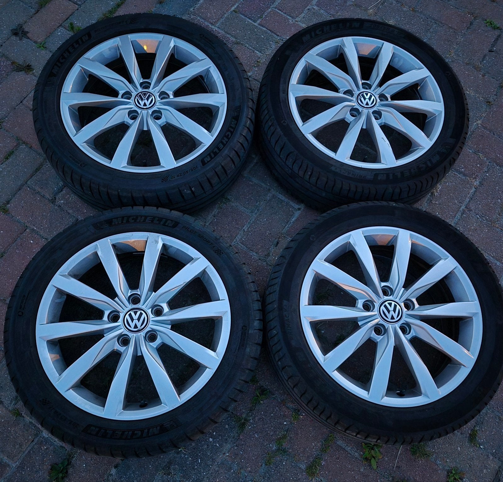 nette set 17" volkswagen dijon velgen + 4 michelin banden, Auto-onderdelen, Banden en Velgen, Ophalen, Gebruikt, Banden en Velgen