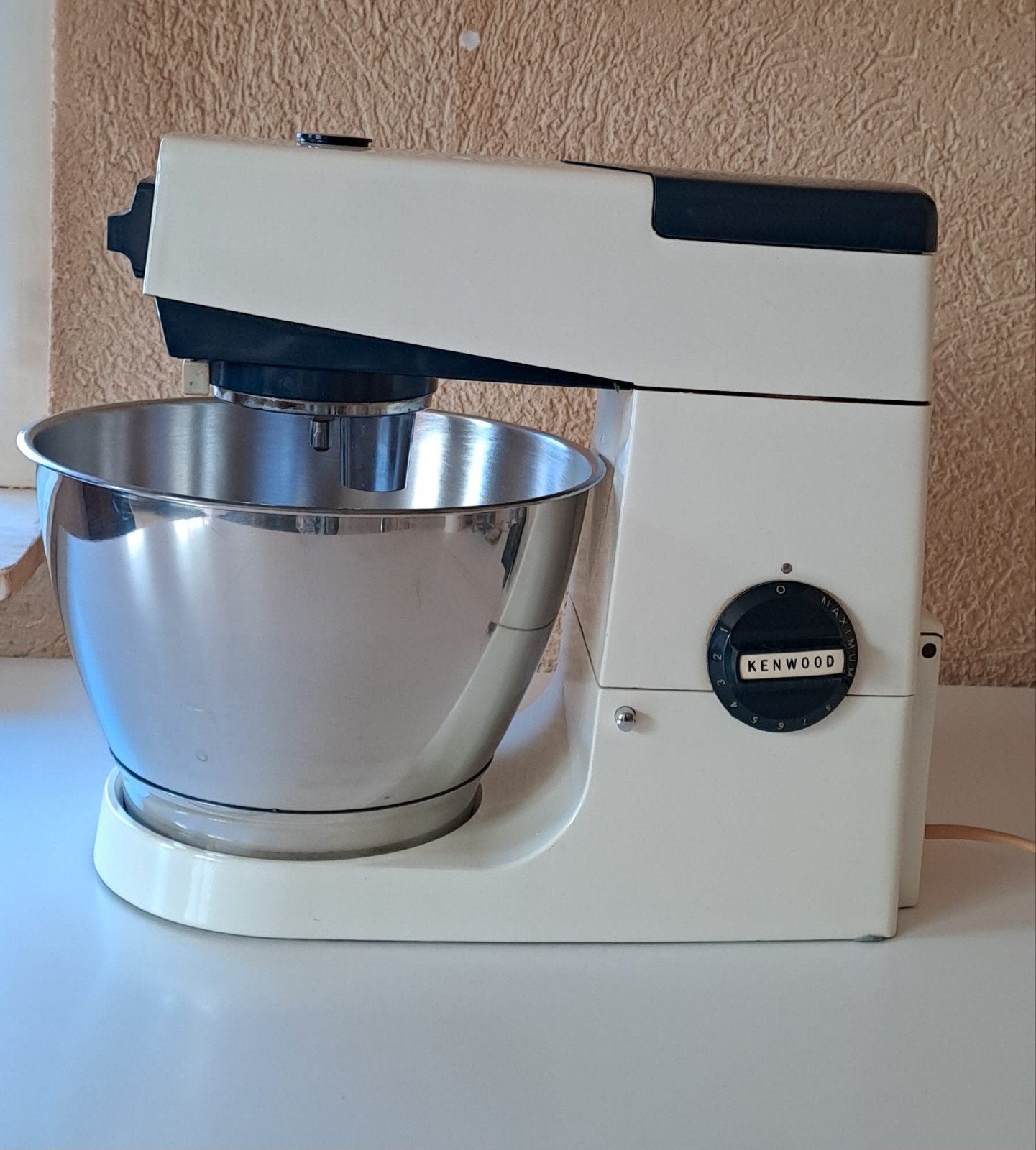 Kenwood Chef A701A Keukenmachine met Blender en Haken, 2 tot 3 liter, Ophalen, Gebruikt, 3 snelheden of meer
