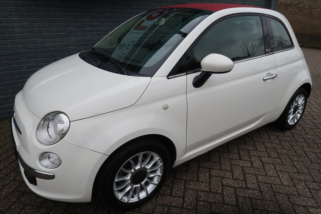 Fiat 500 0.9 TwinAir Lounge Cabriolet Nieuwe koppeling, Auto's, Fiat, 86 pk, Gebruikt, Leder en Stof, Wit