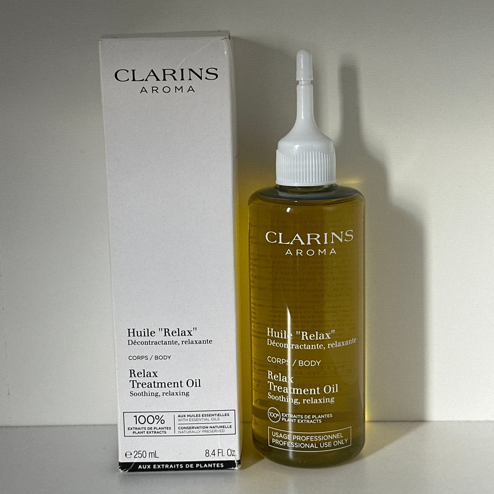 Clarins Body Relax Treatment Oil Salonformaat 250 ml, Ophalen of Verzenden, Nieuw, Bodylotion, Crème of Olie