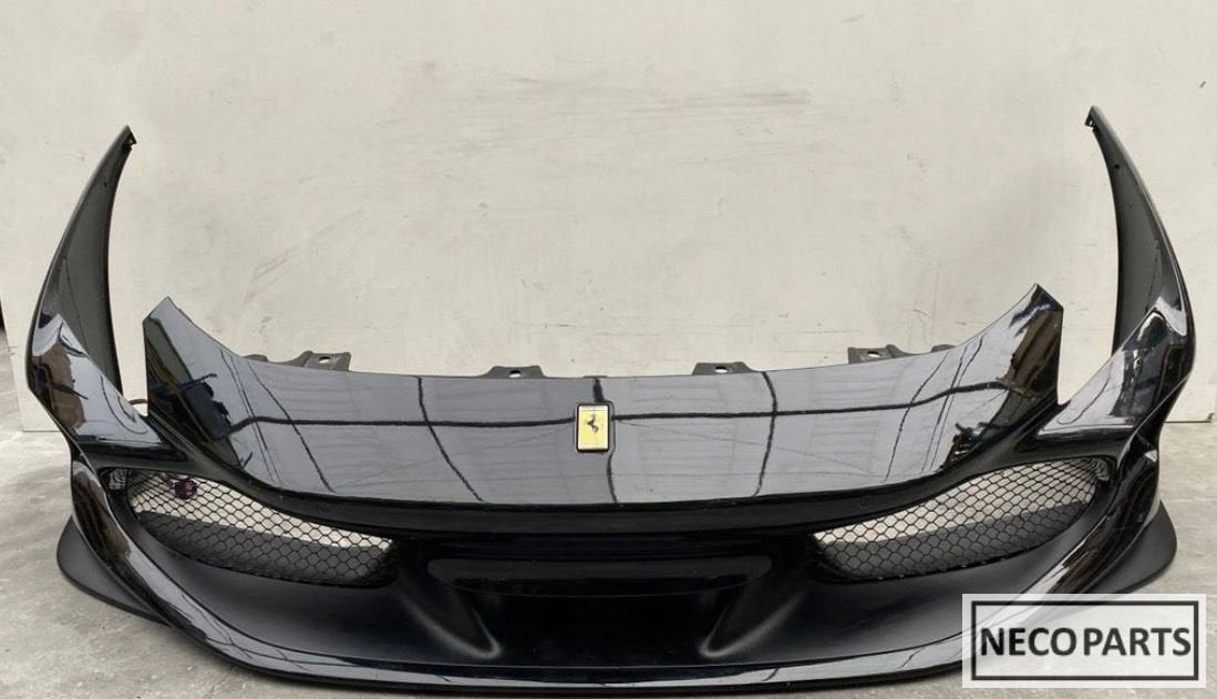 FERRARI F8 TRIBUTO VOORBUMPER ORIGINEEL ALLES LEVERBAAR!!!, Gebruikt, -, Voor, -