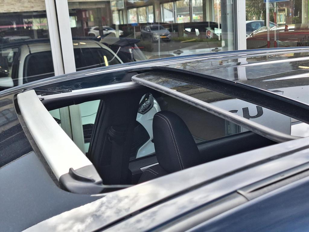 Toyota RAV4 2.5 Hybrid AWD Black Edition | Schuifdak, Treepl, Automaat, 12 maanden, Stof, Gebruikt