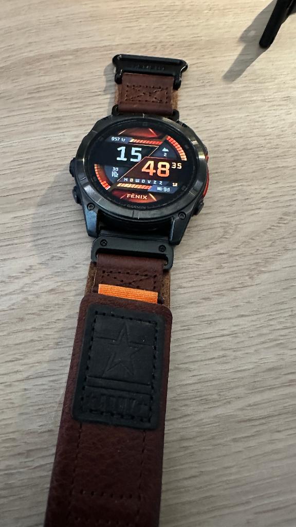 garmin fenix 8 51 mm met leren band extra - nieuwstaat, Ophalen, Zwart, Garmin, Zo goed als nieuw