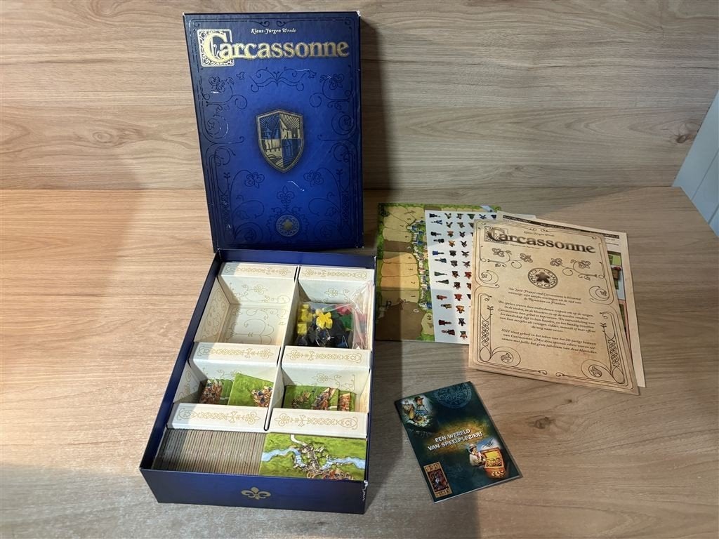 Carcassonne - s7064, Hobby en Vrije tijd, Gezelschapsspellen | Bordspellen, Ophalen of Verzenden, Zo goed als nieuw