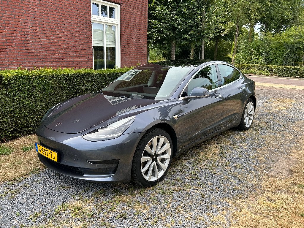 Tesla Model 3 SR+  2019 239 kW - trekhaak, Auto's, Tesla, Automaat, Zwart, Origineel Nederlands, Elektrisch