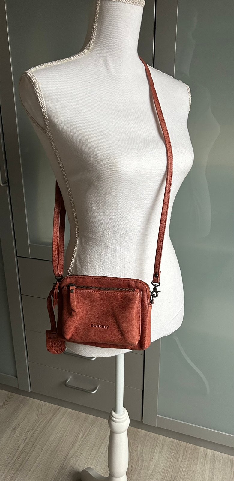 Burkely Antique Avery crossbody tasje Nieuw!!, Overige kleuren, Nieuw, Leer, Ophalen