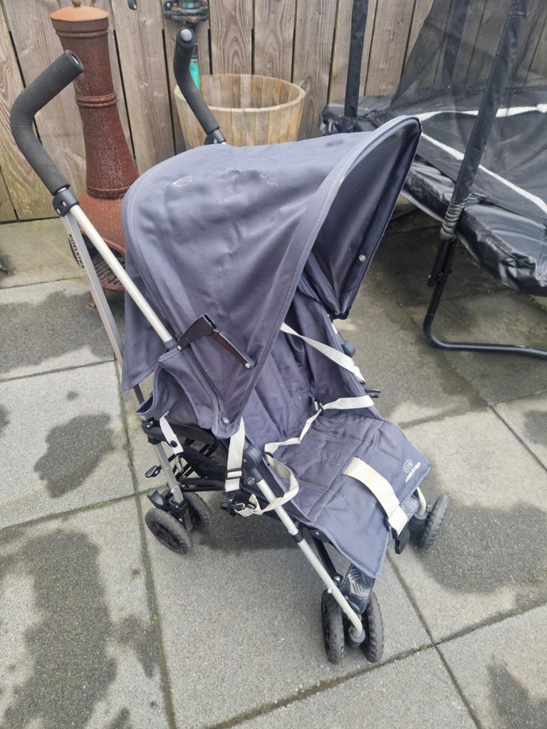 Koelstra Buggy - Handige en Compacte Reisbuggy, Kinderen en Baby's, Buggy's, Ophalen, Gebruikt, Koelstra, Verstelbare rugleuning