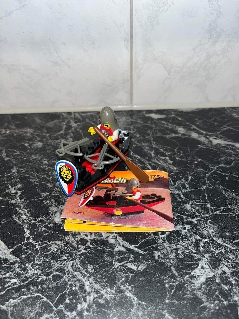 LEGO 1752 Boat with Armor met instructies, Ophalen of Verzenden, Zo goed als nieuw, Lego