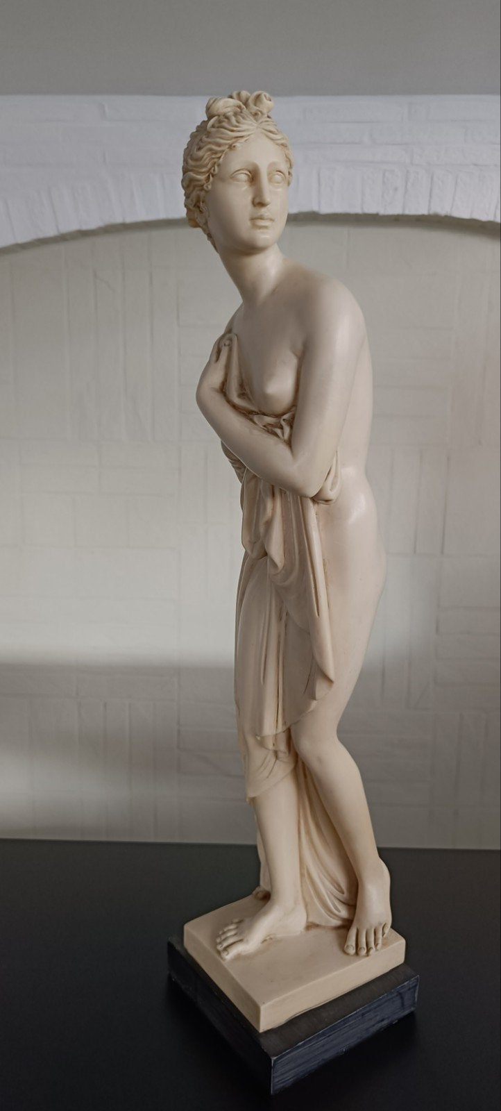 Klassiek Venus Aphrodite beeld A.Santini., Antiek en Kunst, Beeld, Gemerkt, 50 - 100 cm, Ophalen of Verzenden