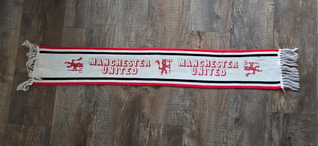 Sjaal Manchester United, Verzamelen, Ophalen of Verzenden, Zo goed als nieuw, Buitenlandse clubs, Vaantje of Sjaal