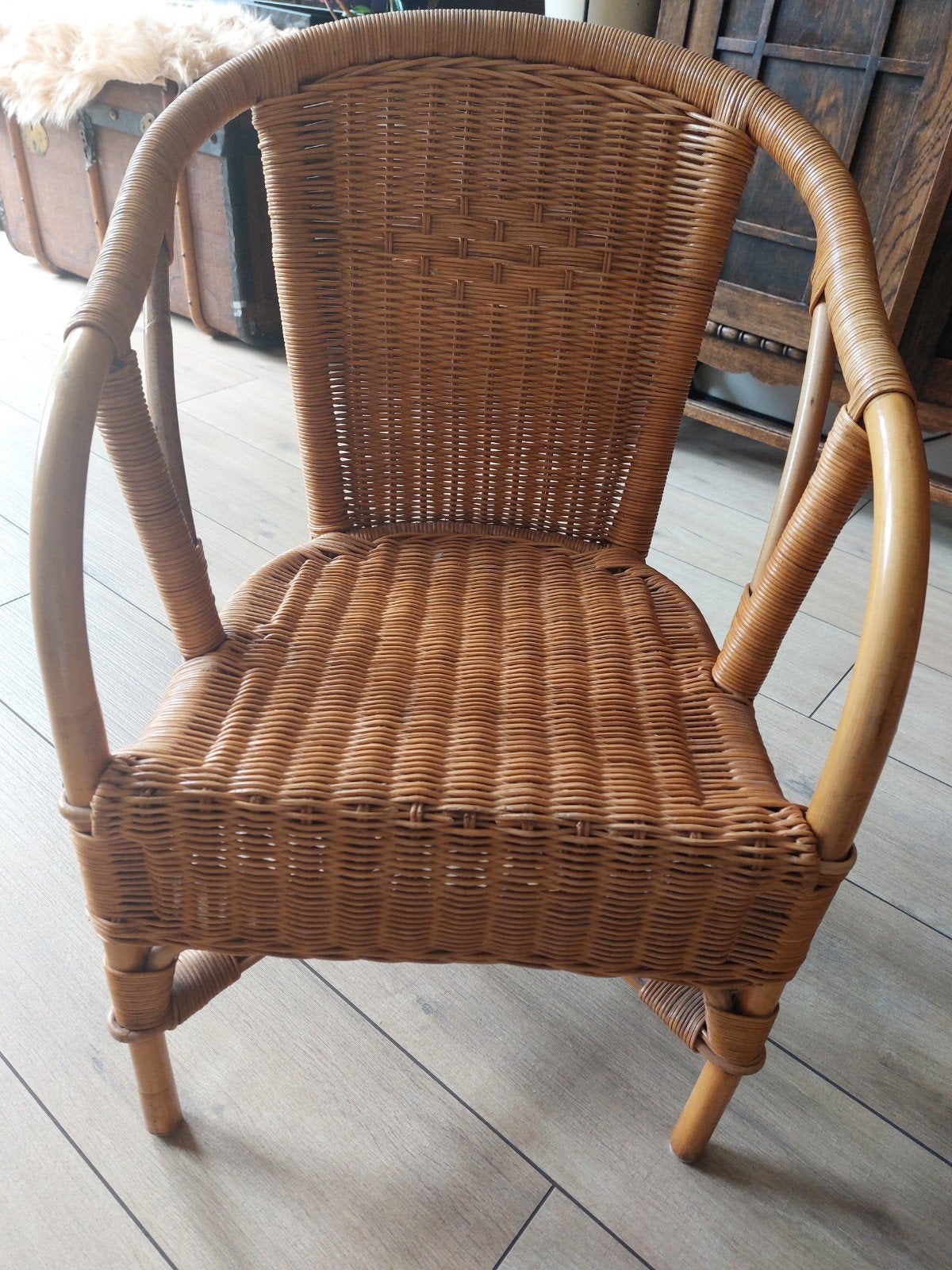 Rotan klein kinder  stoeltje, Kinderen en Baby's, Kinderkamer | Tafels en Stoelen, Ophalen, Stoel(en)