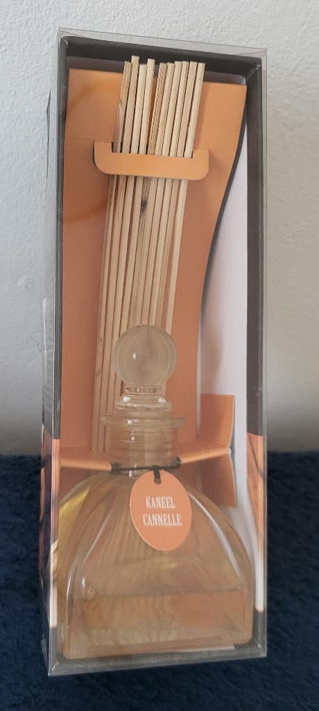 heerlijke kamerparfum geurstokjes kaneel NIEUW 100ml, Verzenden, Nieuw, Overige materialen, Minder dan 25 cm