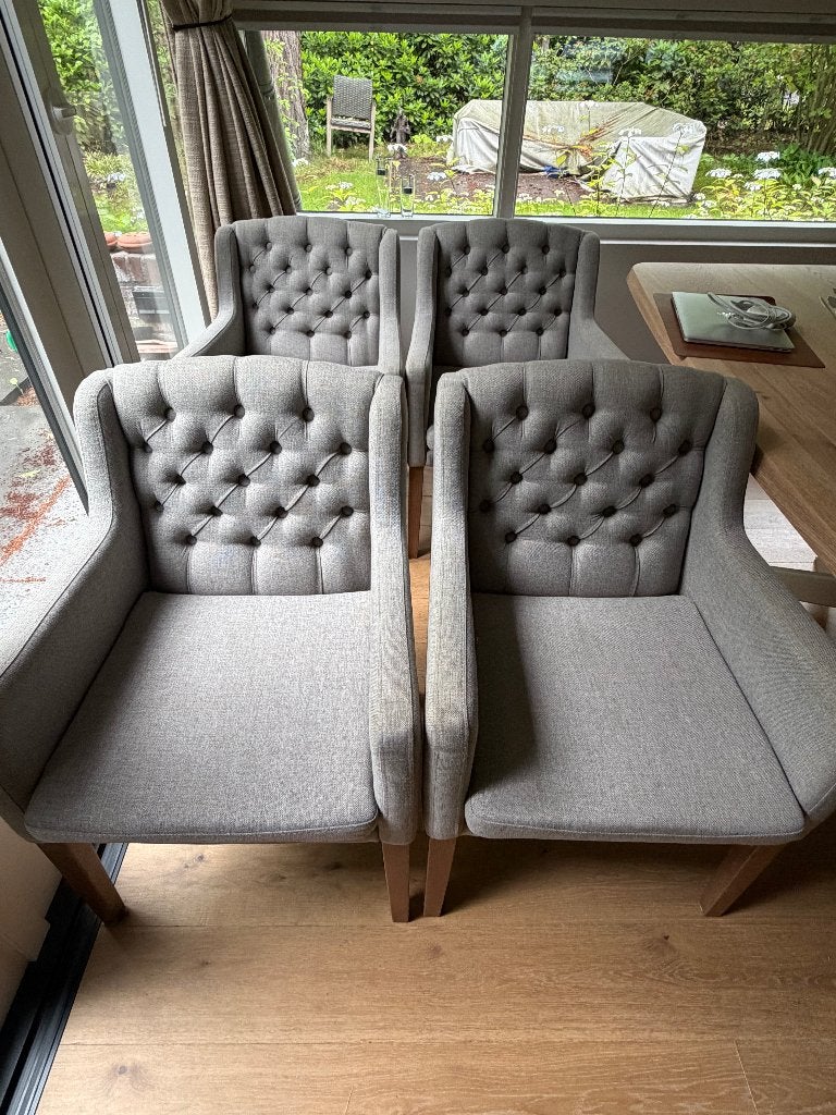 4 Nette eetkamerstoelen met leuning Sanders Wonen, Ophalen, Overige kleuren, Zo goed als nieuw, Vier