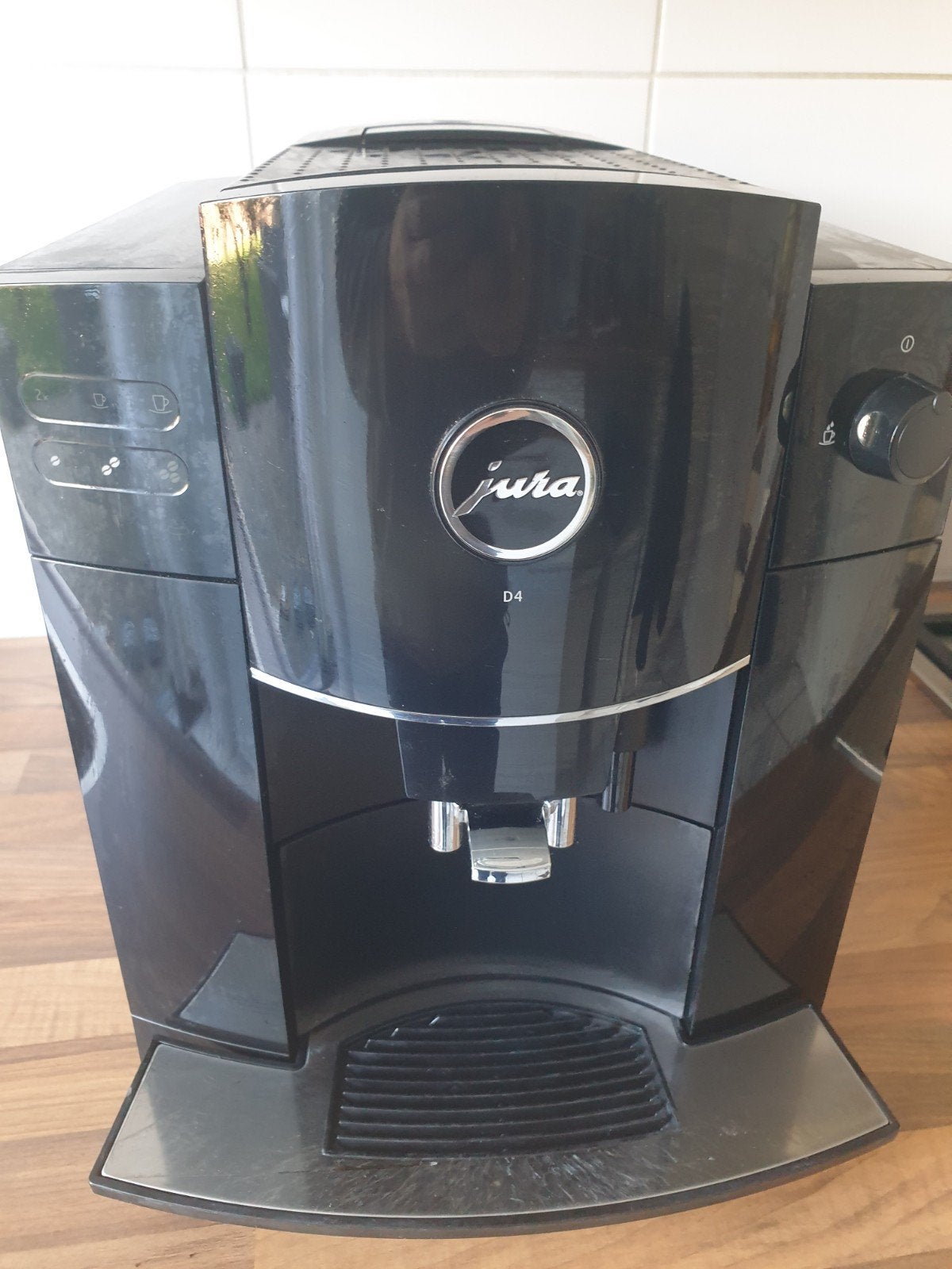 jura D4, Witgoed en Apparatuur, Koffiemachine, Ophalen of Verzenden, Zo goed als nieuw, 4 tot 10 kopjes