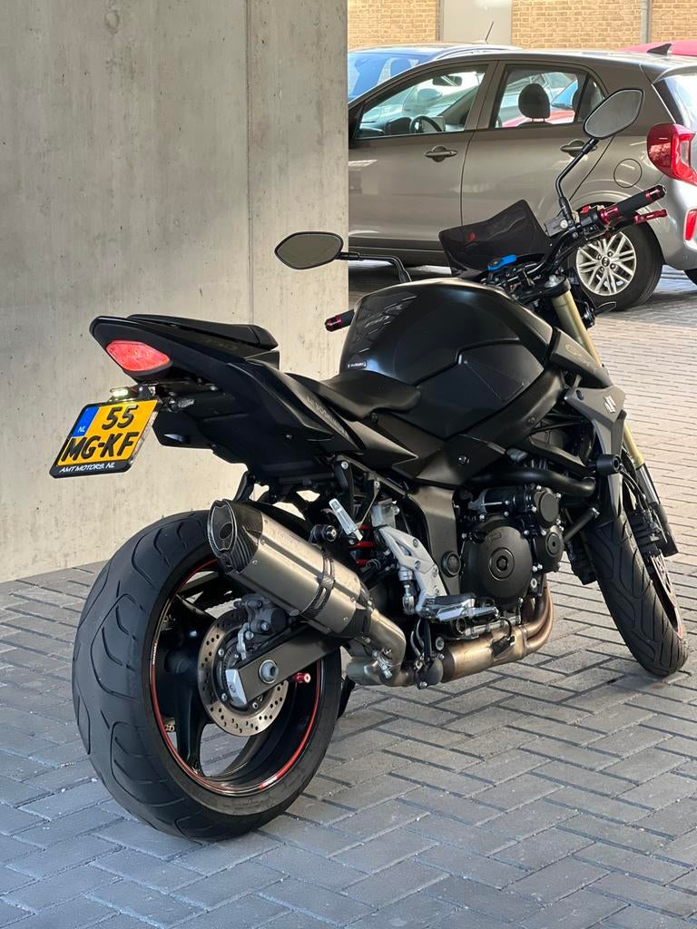 Suzuki GSR 750 (2016) Baracuda! Origineel NL! Top Staat!, Motoren, Motoren | Suzuki, Occasion, 4 cilinders, Motorrijbewijs A, 749 cc