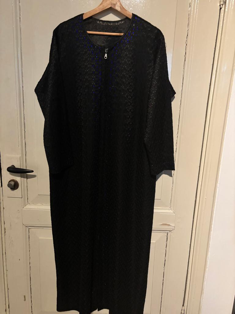Zwarte Abaya met Blauwe Details, Verzenden, Zwart, Maat 46/48 (XL) of groter, Zo goed als nieuw
