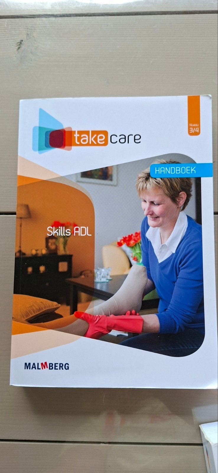 MBO verpleegkunde Handboek Skills ADL niveau 4, Boeken, Ophalen of Verzenden, Zo goed als nieuw, Overige niveaus, Nederlands