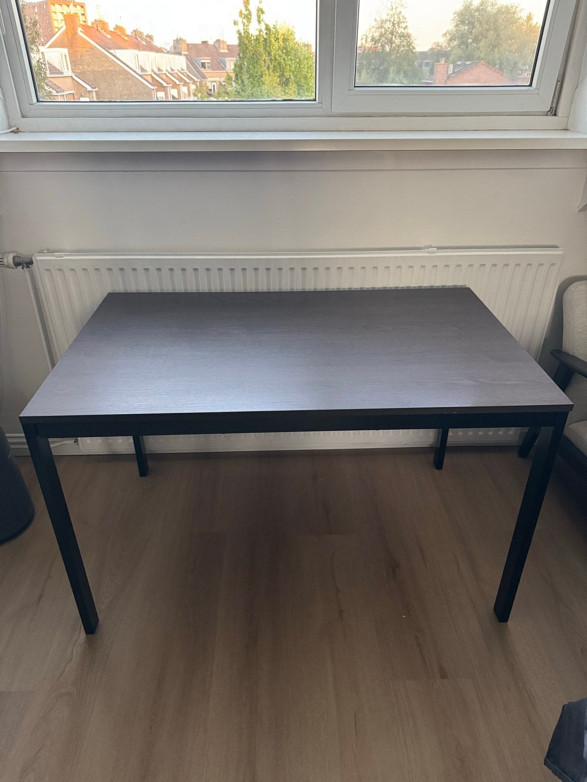 Ikea Vangsta uitschuifbare eettafel / bureau 1.20-1.80m, Huis en Inrichting, Ophalen, 50 tot 100 cm, Zo goed als nieuw, 150 tot 200 cm