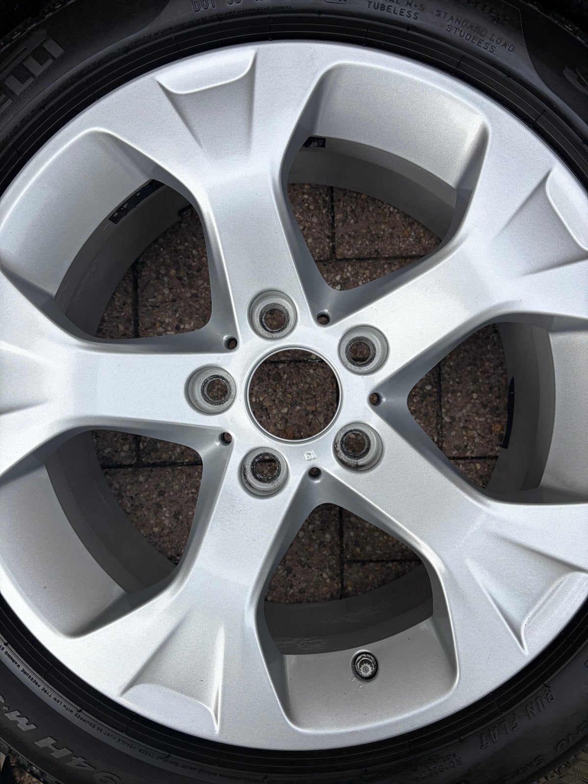 Pirelli Sottozero winterbanden met velgen - 225/50 R17, Ophalen, Gebruikt, Banden en Velgen, Winterbanden