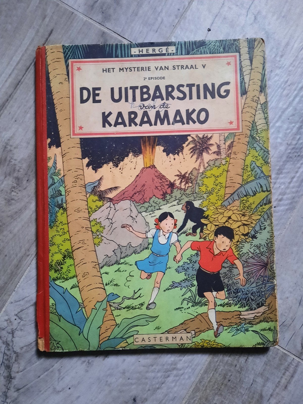 Suus, jo en jokko eerste druk HC De uitbarsting van de karam, Boeken, Gelezen, Eén stripboek, Ophalen of Verzenden, Hergé