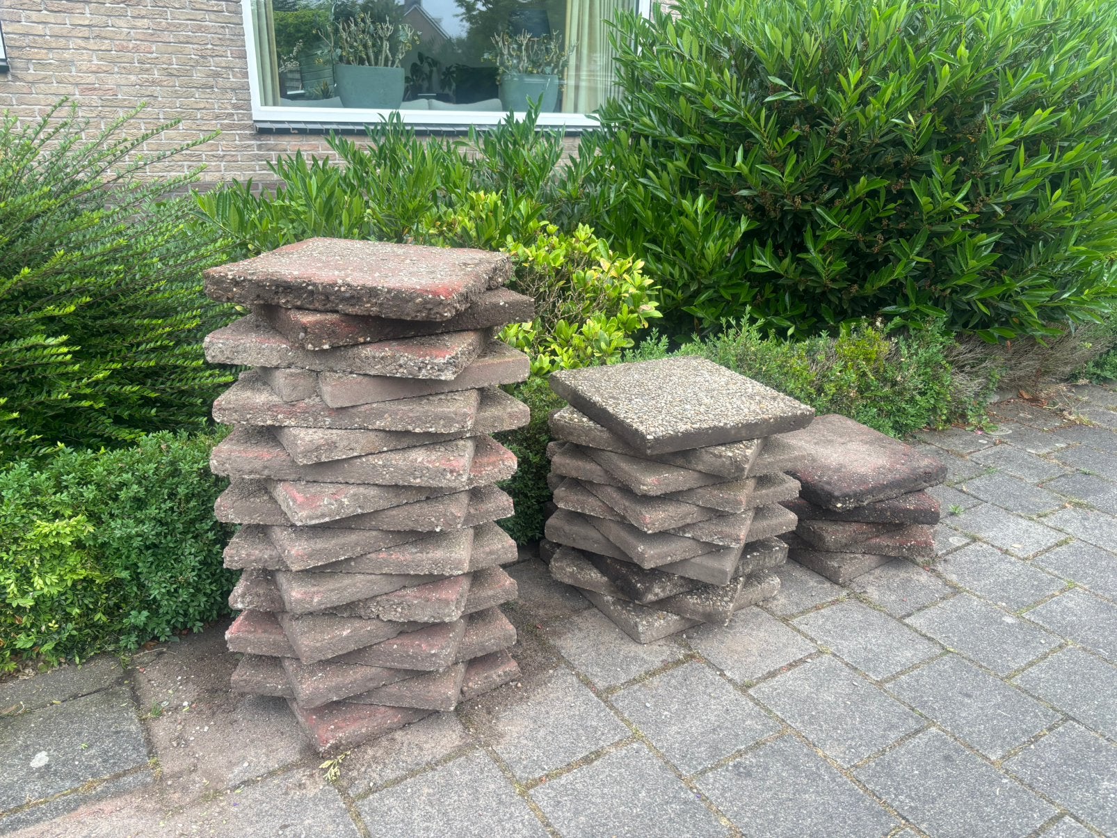 Gratis afhalen! Terrastegels/ grindtegels 50x50 cm, Ophalen, Gebruikt, Beton, Terrastegels