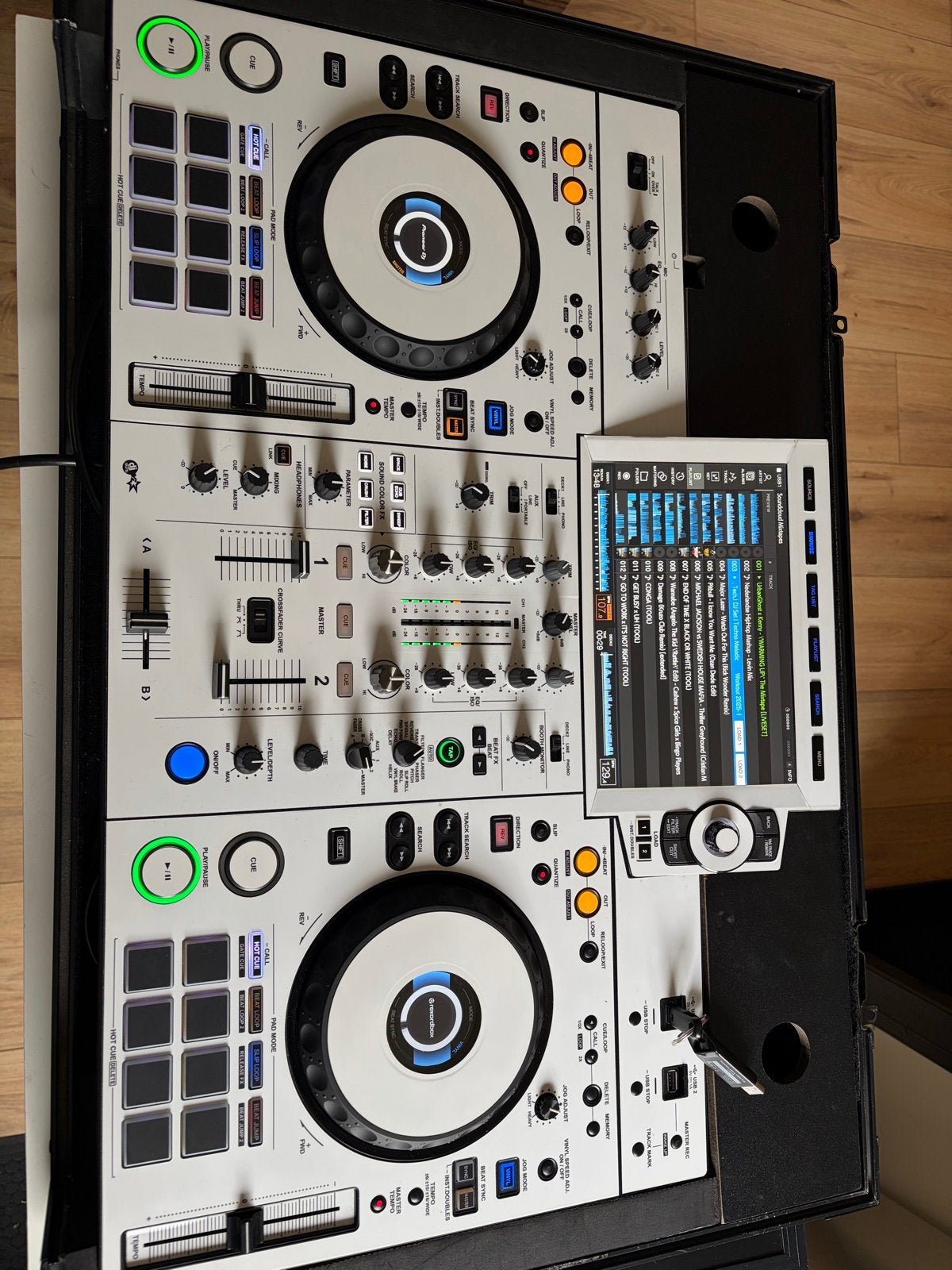 Pioneer RX3 DJ-set met flightcase en accessoires, Ophalen of Verzenden, Zo goed als nieuw, Draaitafel, Pioneer