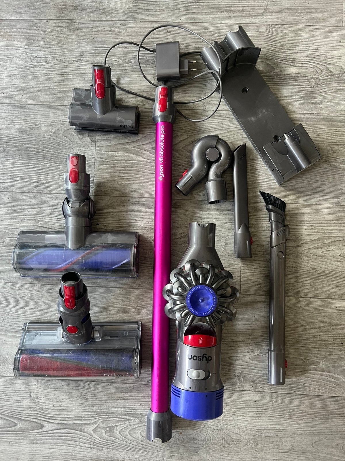 Dyson stofzuiger V8, Ophalen of Verzenden, Zo goed als nieuw