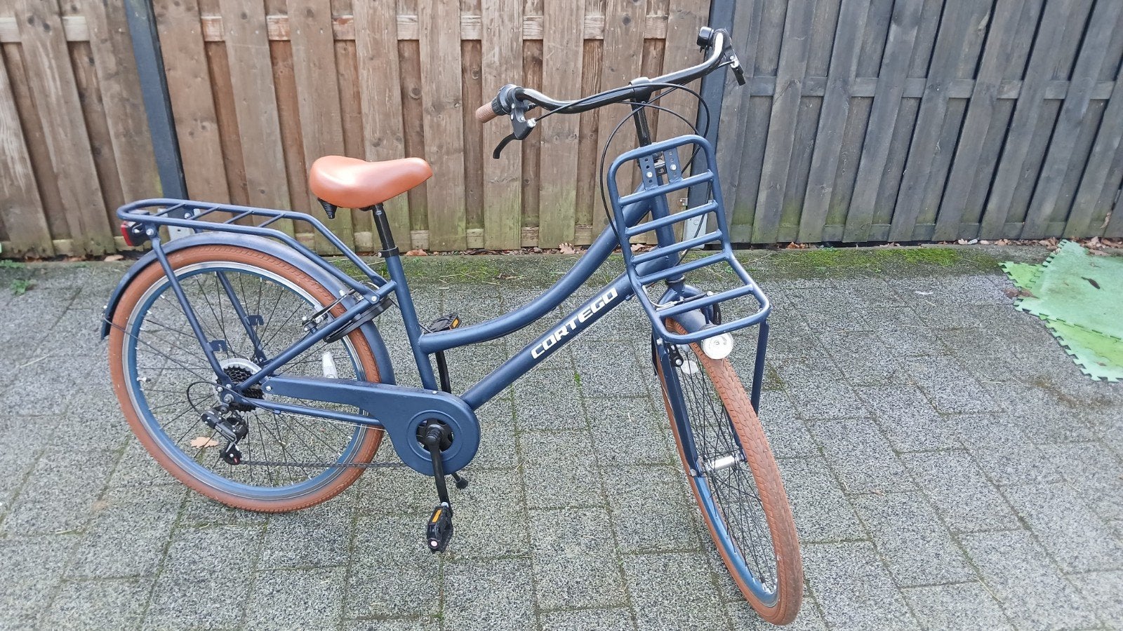 Cortego Damesfiets met voordrager en versnellingen, Fietsen en Brommers, Fietsen | Dames | Damesfietsen, Gebruikt, Velgrem, Versnellingen