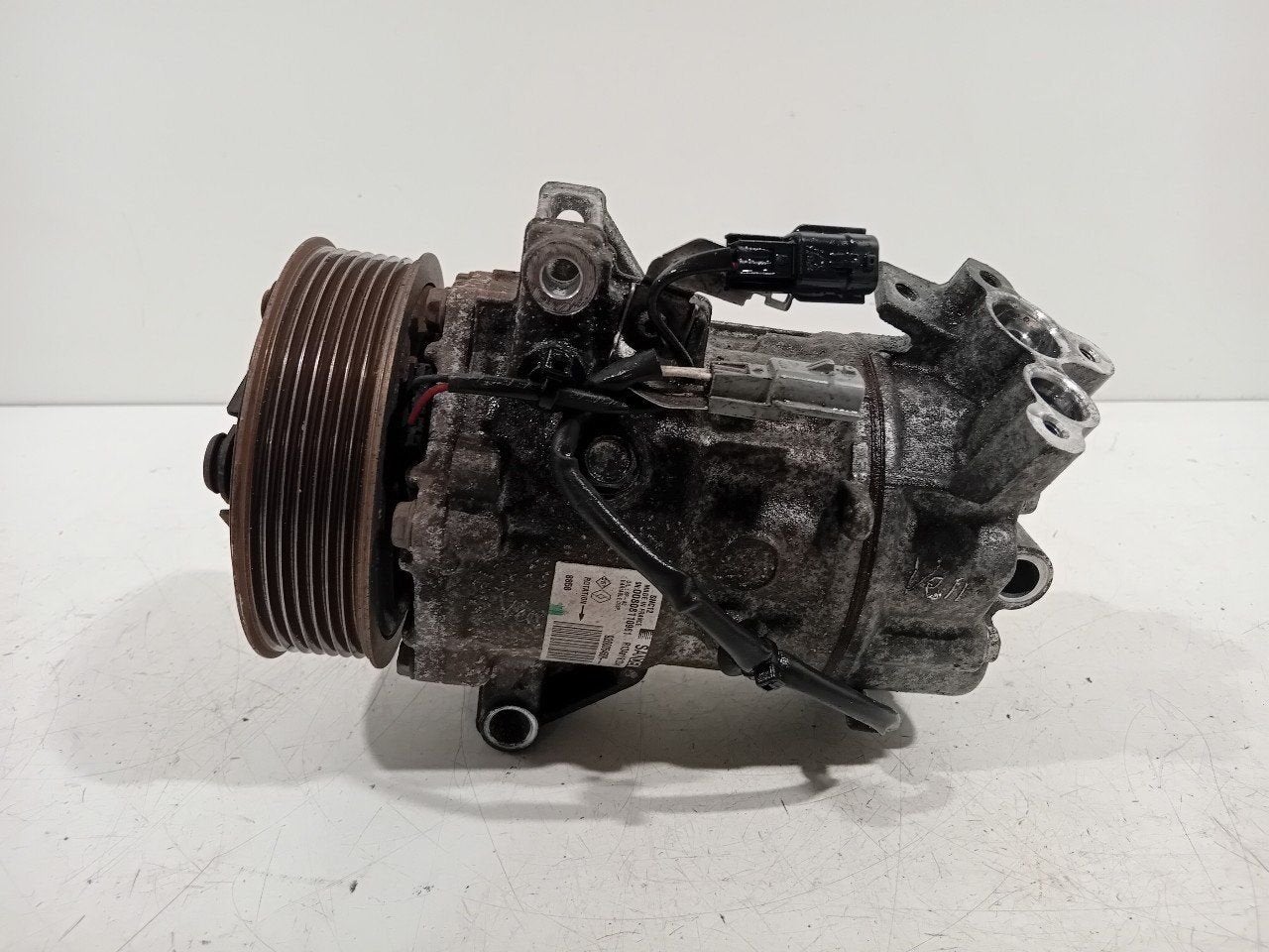 Airco pomp Renault Clio, Onderdelen@venauto.nl, Van der Ven Autorecycling B.V., Gebruikt, Ettenseweg 76, 4706 PB Roosendaal, The Netherlands