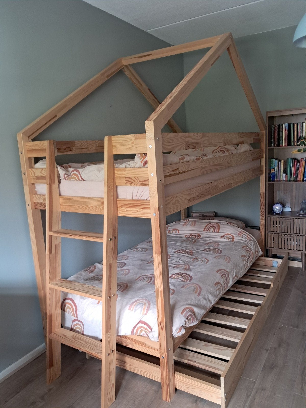 PETIT PUK stapelbed met schuiflade/bed; 3 bedden 90x200, Ophalen, Zo goed als nieuw, Stapelbed