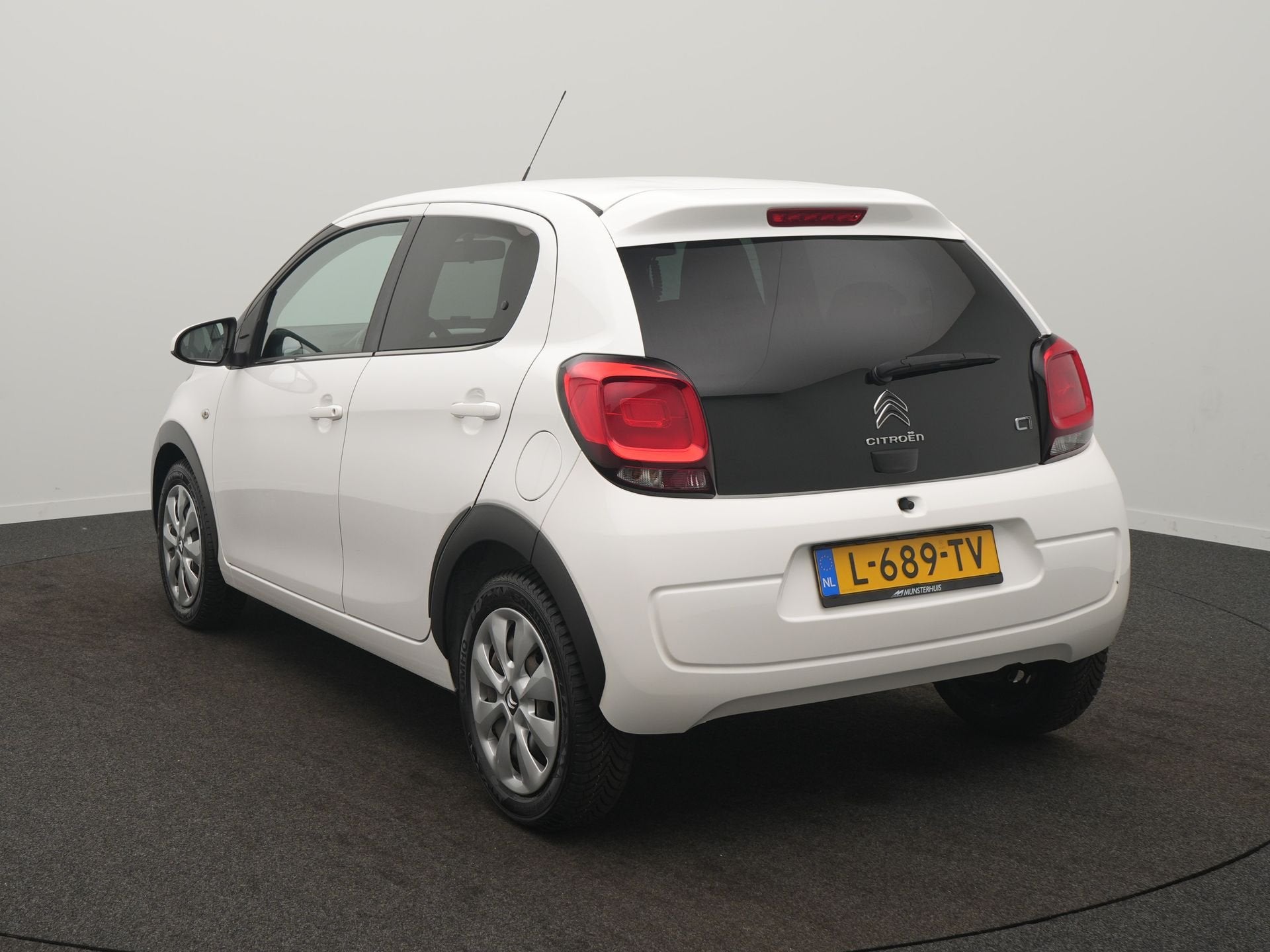 Citroën C1 1.0 VTi Millenium - RIJKLAARPRIJS - All Seasonba, Voorwielaandrijving, 12 maanden, Stof, Gebruikt