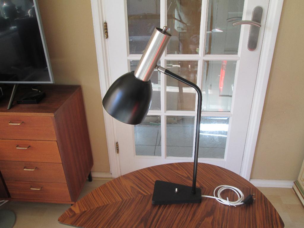 Vintage / Bureaulamp Hala Zeist 60er jaren / Retro / Mid age, Gebruikt, 50 tot 75 cm, Vintage, Ophalen of Verzenden