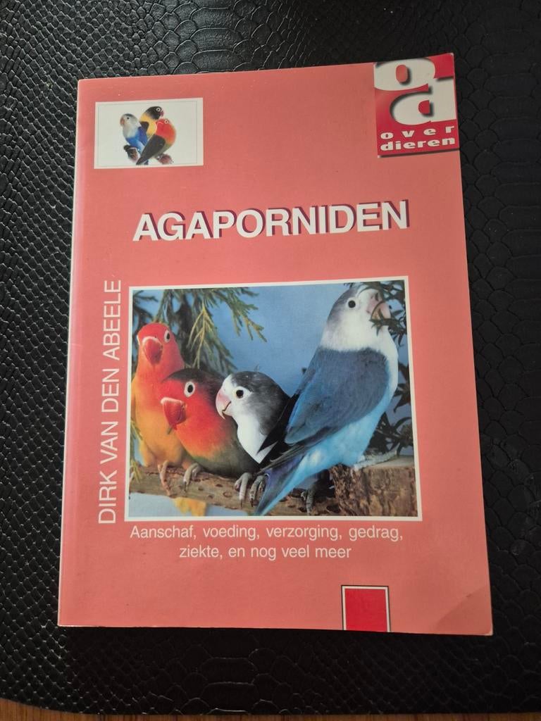 Dirk van den Abeele - Agaporniden, Ophalen of Verzenden, Zo goed als nieuw, Dirk van den Abeele, Vogels