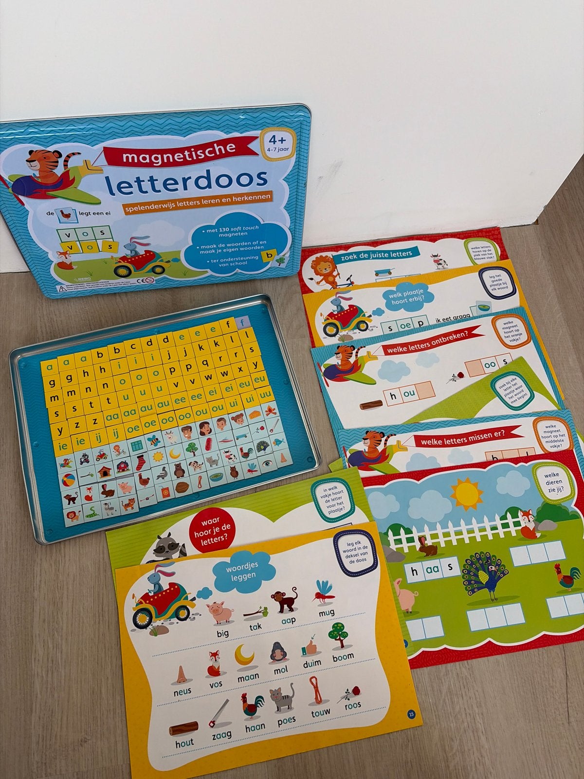 Magnetische letterdoos - Spelenderwijs letters leren, Ophalen, Gebruikt, Taal en Lezen