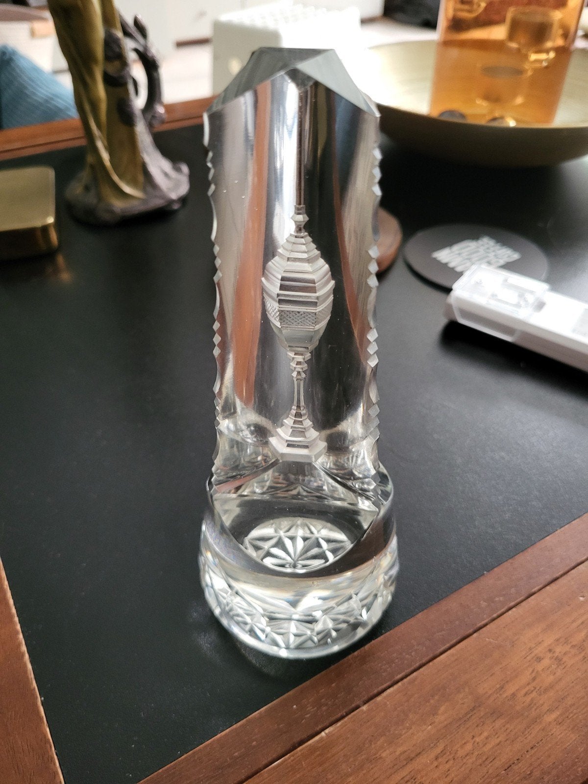 Kristallen obelisk met miskelk, Antiek en Kunst, Antiek | Glas en Kristal, Ophalen of Verzenden