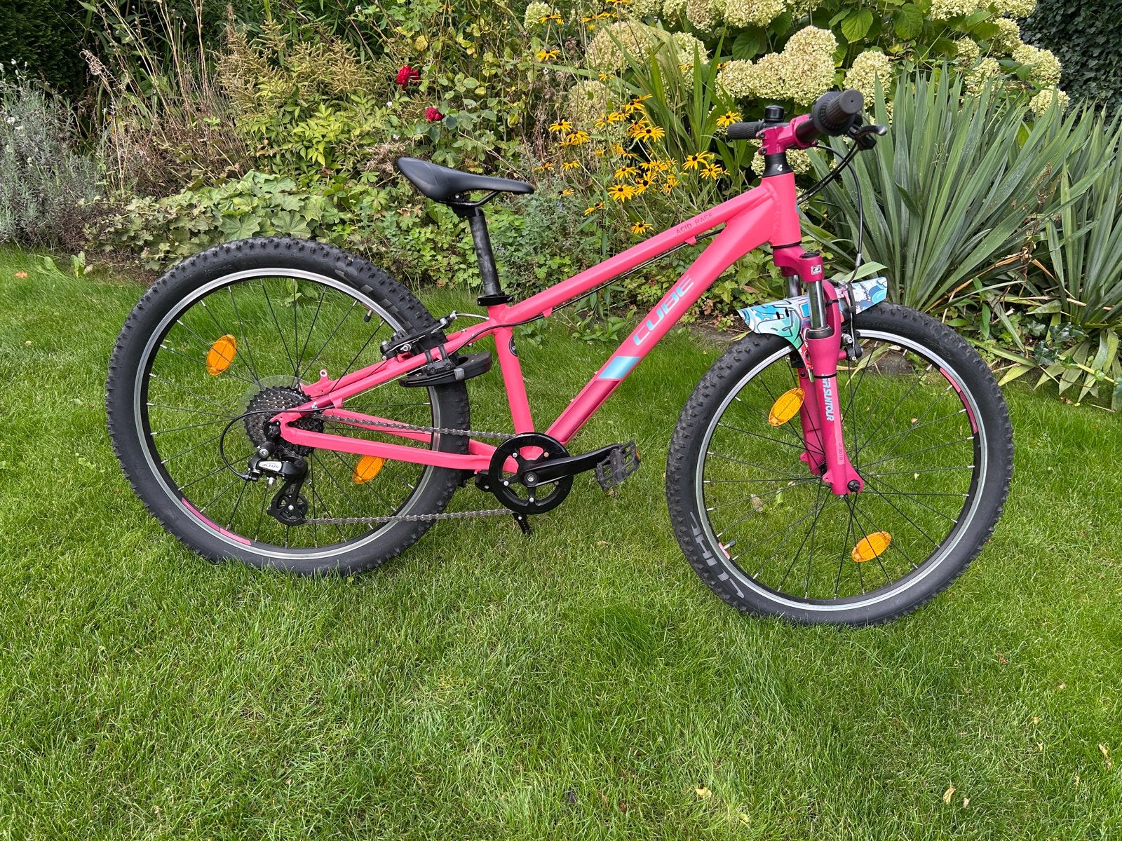 Cube Acid Race 240 - 24 inch kinderfiets Roze, Ophalen, Zo goed als nieuw, 20 inch of meer