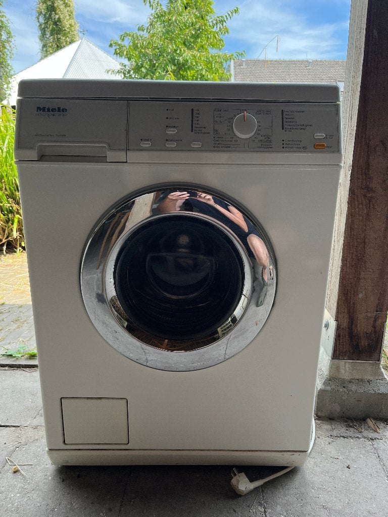 Miele wasmachine, Ophalen, 1200 tot 1600 toeren, Gebruikt, 4 tot 6 kg