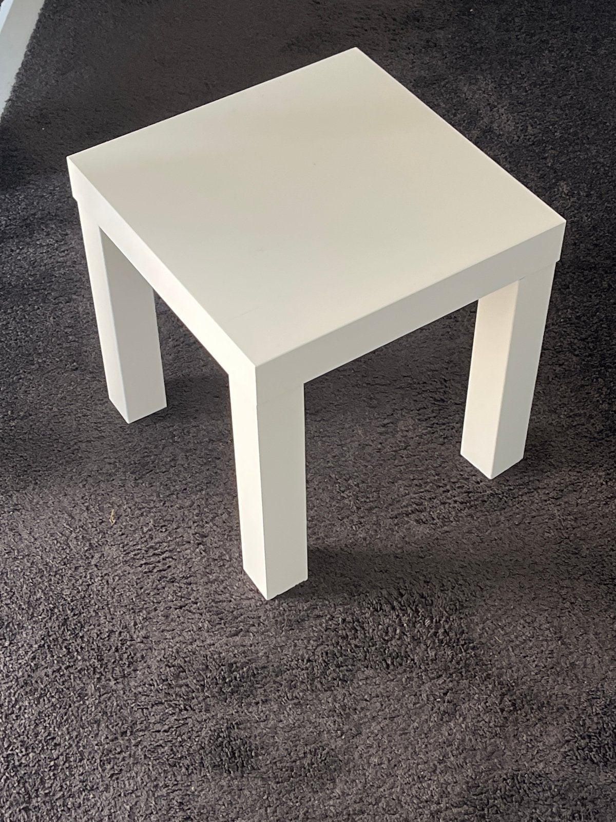 Wit bijzettafeltje - Kleine maat IKEA - Zo goed als nieuw, Ophalen, Minder dan 45 cm, Minder dan 55 cm, Vierkant