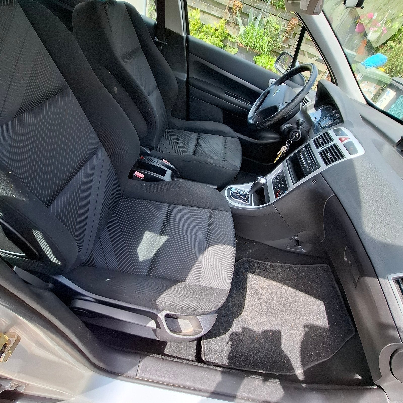 Peugeot automaat, Auto-onderdelen, Ophalen