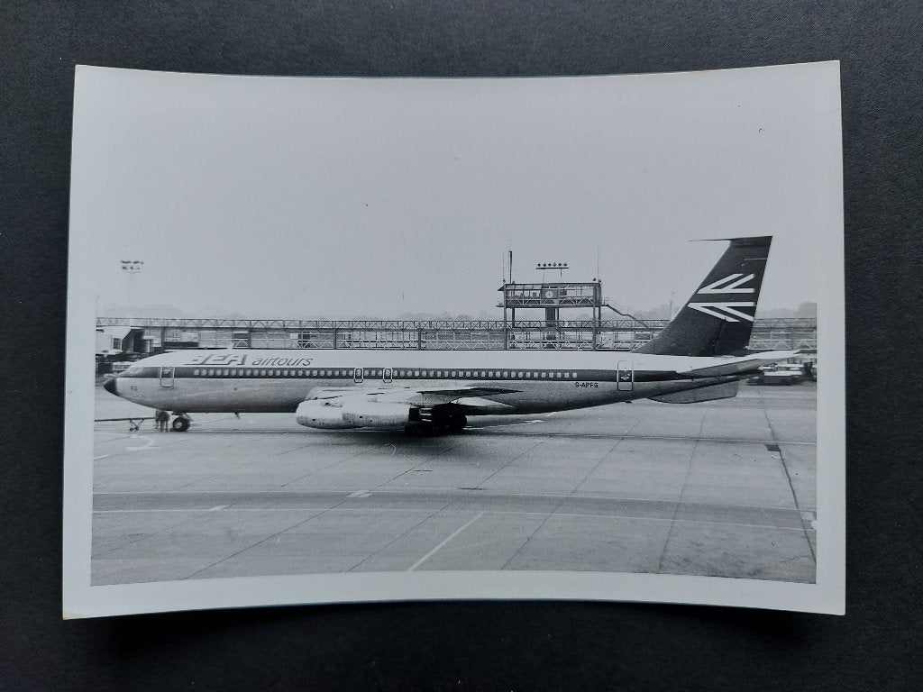 Foto van een BEA Airtours Boeing 707-400 (F799), Ophalen of Verzenden, Gebruikt, Kaart, Foto of Prent