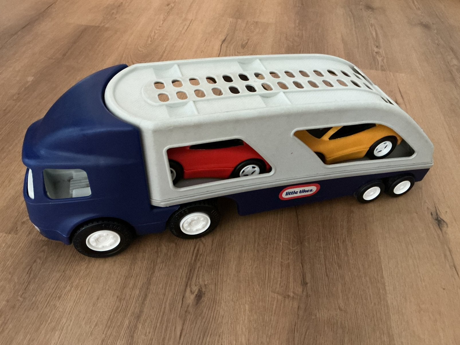 Little Tikes autotransporter, Kinderen en Baby's, Speelgoed | Speelgoedvoertuigen, Ophalen, Gebruikt