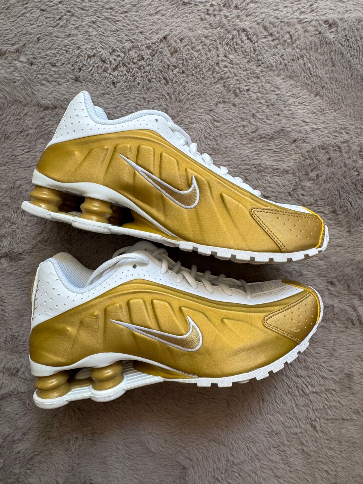 Nike Shox R4, Kleding | Heren, Schoenen, Ophalen of Verzenden, Zo goed als nieuw, Overige kleuren, Sportschoenen