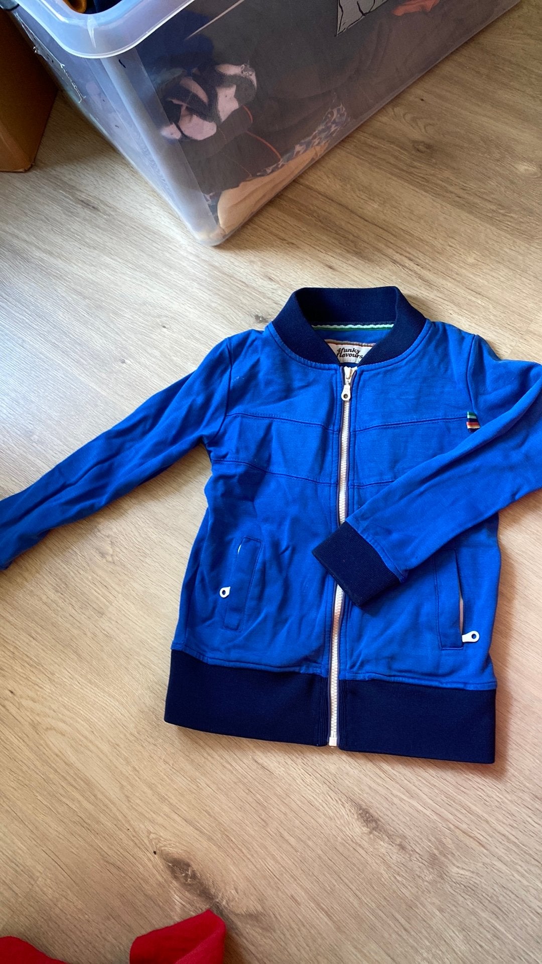 Blauw vest 4FF, maat 110/116, Ophalen of Verzenden, Zo goed als nieuw, Jongen, Trui of Vest