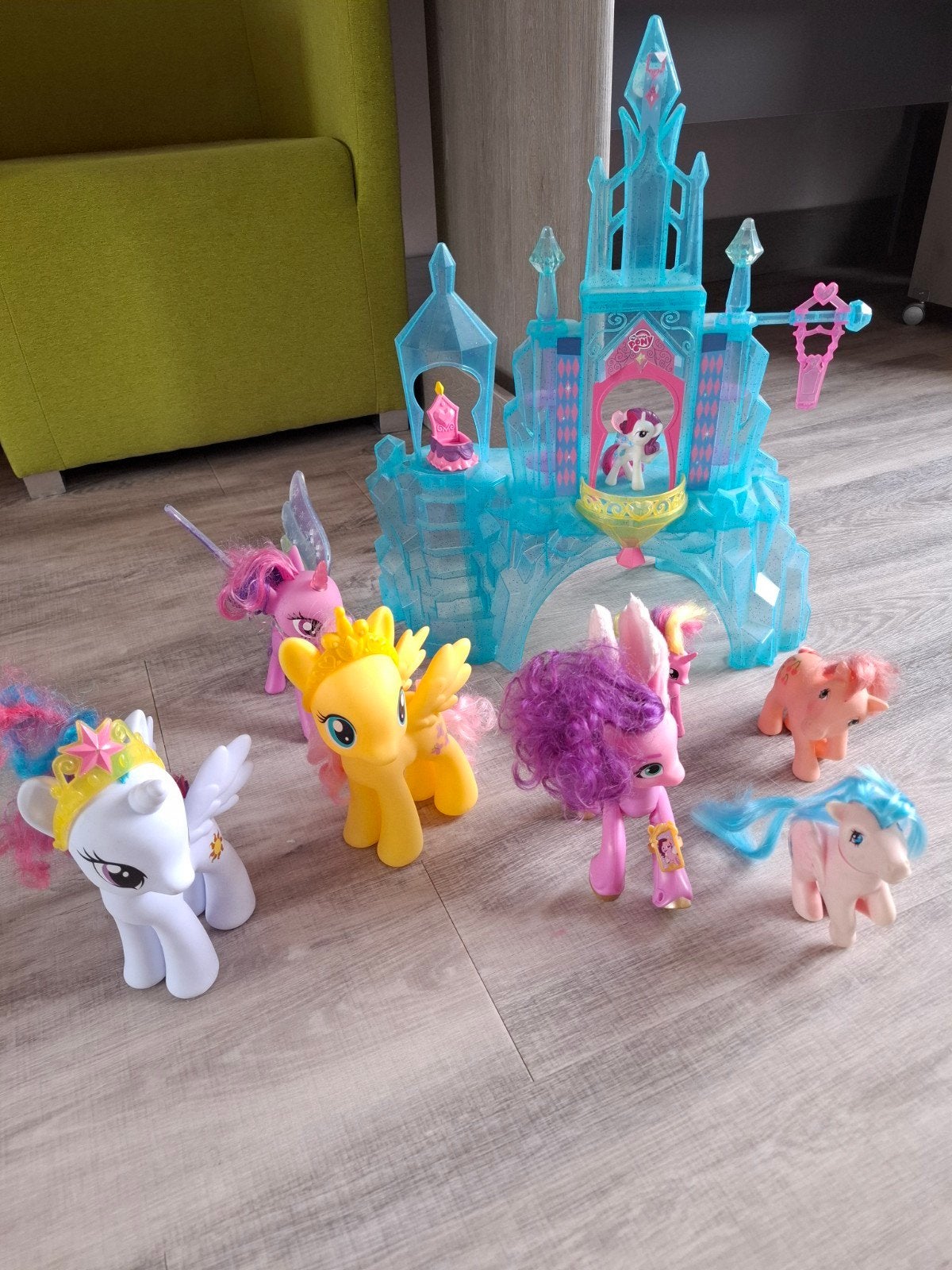 My Little Pony Kasteel, Kinderen en Baby's, Speelgoed | My Little Pony, Ophalen, Zo goed als nieuw